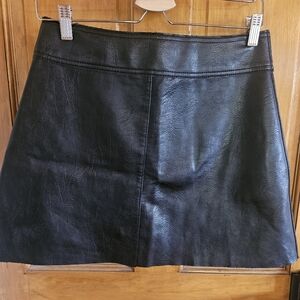 Elegant Black Leather Skirt